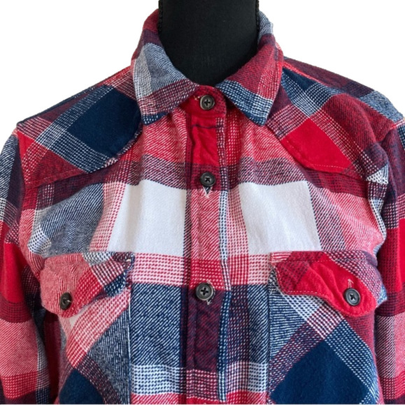 Forever 21 red, blue and white plaid flannel button down shirt. Size S - Picture 5 of 6